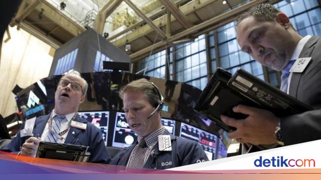Wall Street Dibayangi Aksi Jual Usai Serangan AS ke Iran