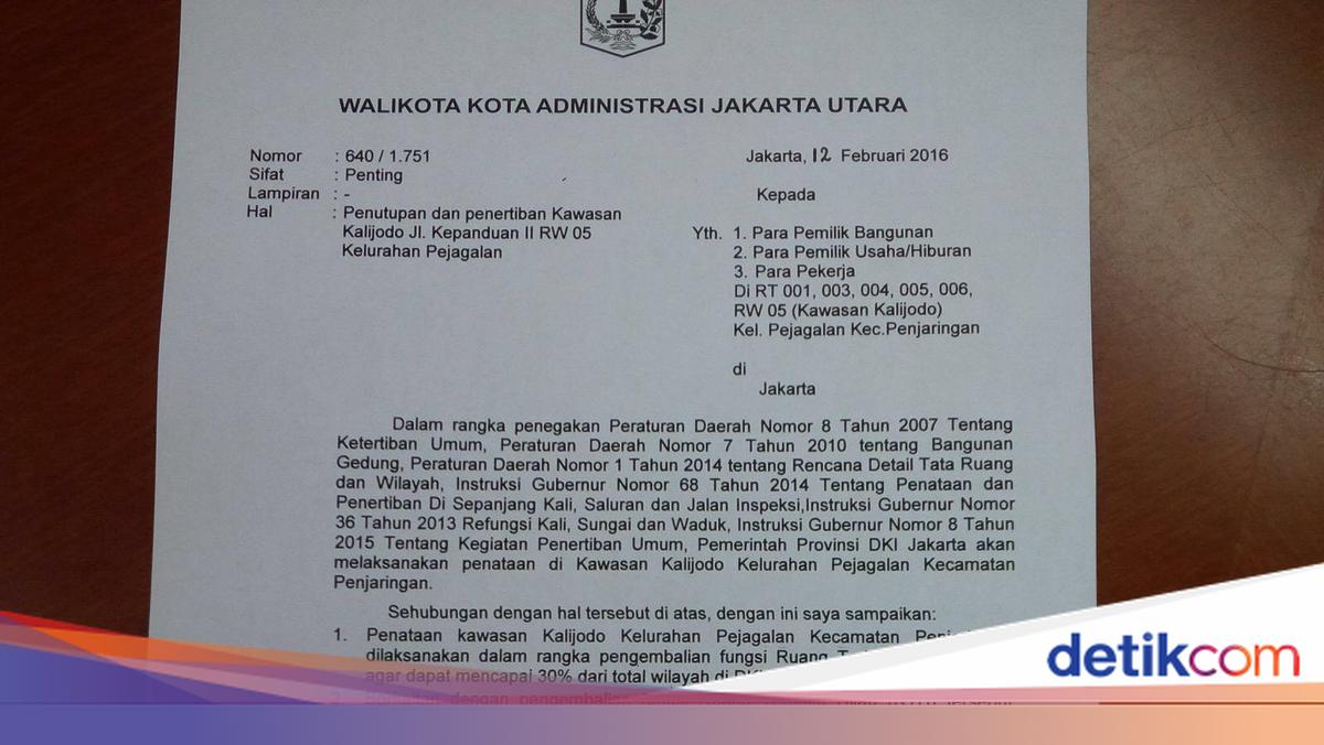 Ona oglini jinsiy aloqa qilish uchun uygotdi