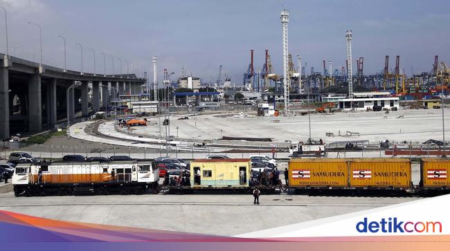 Untung Mana Angkut Barang Pakai Kereta atau Truk Untung Mana Angkut Barang Pakai Kereta atau Truk