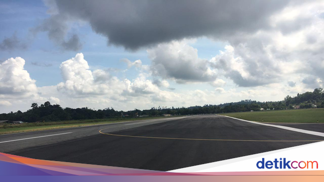 Bandara Juwata dan Sentani Bisa Didarati Boeing 737-800