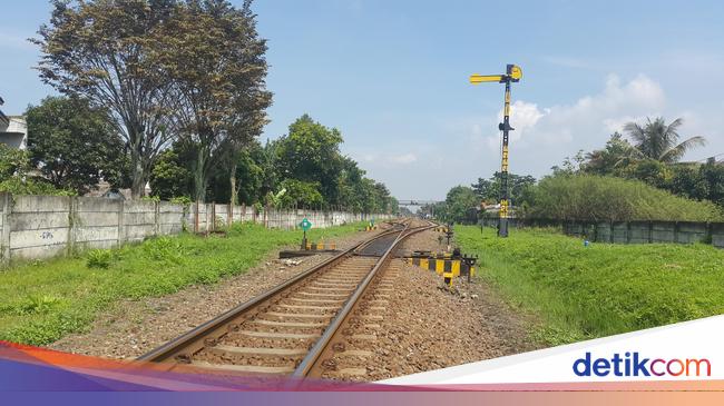 Berapa Biaya Bangun 2.428 Km Rel Baru di Kalimantan?