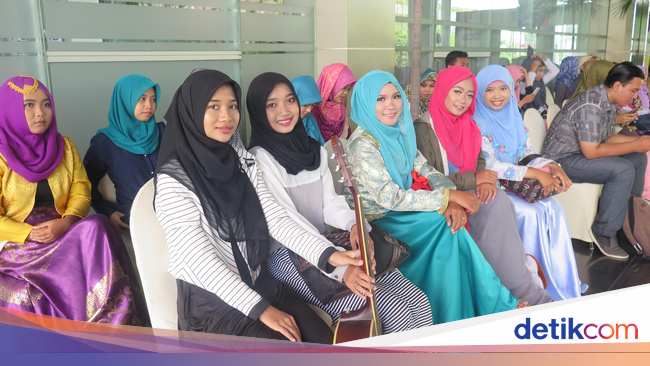 Antusias, Hijabers Surabaya Sudah Padati Audisi Sunsilk 