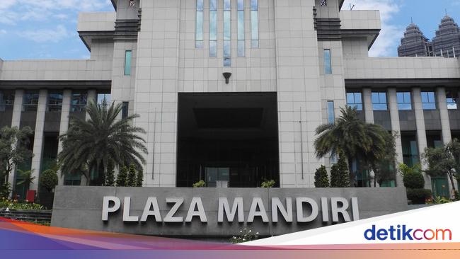 Bank Mandiri’s Finance Director, Sigit Prastowo, Buys 191,300 BMRI Shares for IDR 1,080 Billion