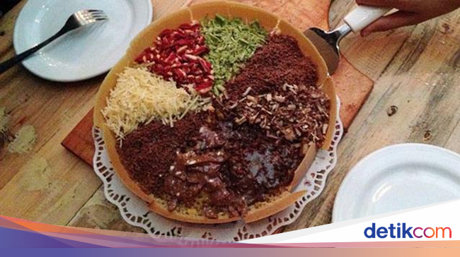  Martabak Pizza  Tampilan Baru Martabak Manis dengan Ragam 