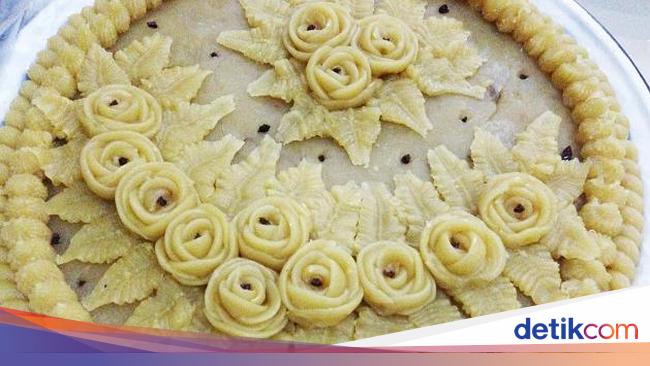 Dodol Nanas Berukiran Cantik yang Jadi Kepala Kue di Dodol Nanas Berukiran Cantik yang Jadi Kepala Kue di