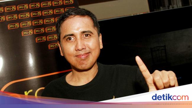 8 Fakta Gugun Gondrong yang Rumahnya Dijual