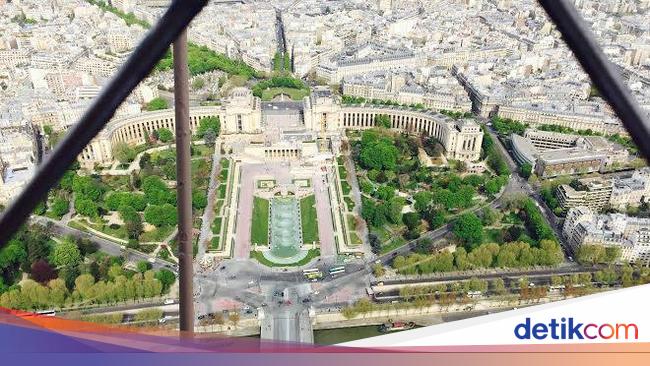 Seperti Ini Pemandangan dari Puncak Menara Eiffel