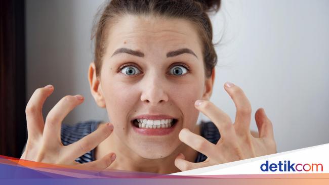 Menyikat Lidah Catat Pakar Sebut Kebanyakan Bicara Juga Bisa Picu Bau Mulut