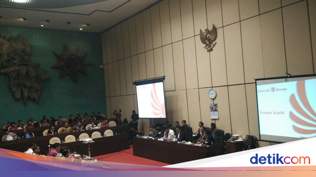 Puluhan Pramugari dan Pilot Lion Air Keluhkan Nasib di Puluhan Pramugari dan Pilot Lion Air Keluhkan Nasib di
