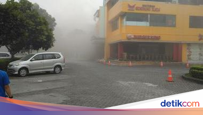 Kebakaran di Restoran Cepat Saji di Rest Area Cibubur 