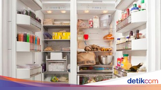 Tiap Rak di Dalam Lemari Es Punya Suhu Berbeda Tiap Rak di Dalam Lemari Es Punya Suhu Berbeda