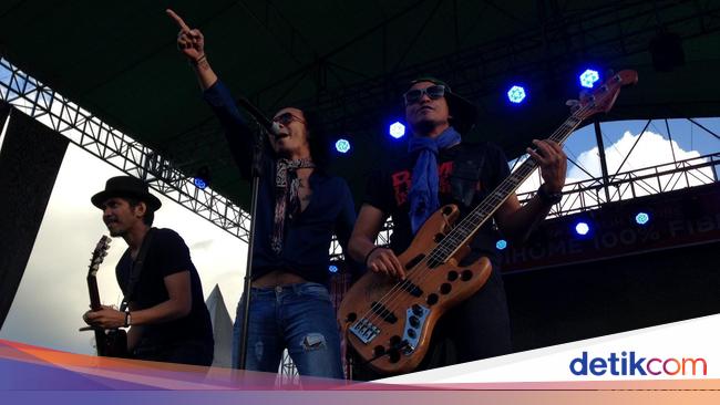 Lirik dan Chord Lagu  NgeSlank Rame Rame dari  Slank 