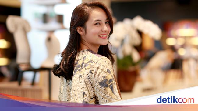 Kesamaan Chelsea Islan dan Ilona Mantan Kekasih Habibie