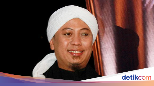 Opick Bicara Soal 'Eta Terangkanlah' yang Viral dan Jadi 