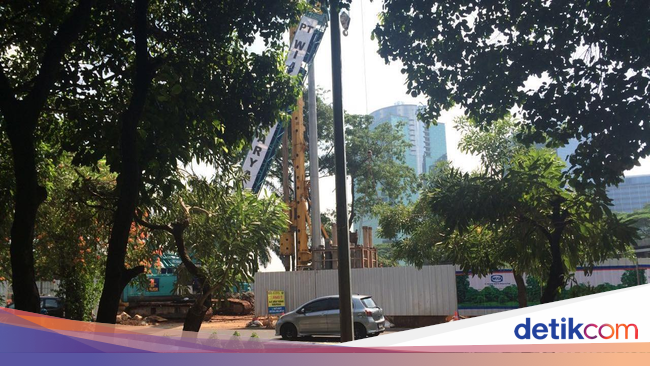 Ada Pemasangan Tiang Pancang di Lingkar Semanggi Jalur Ada Pemasangan Tiang Pancang di Lingkar Semanggi Jalur