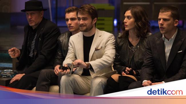 Sinopsis Film Now You See Me Empat Pesulap Jalanan Dipersatukan Pesan Misterius Tribunstyle Com