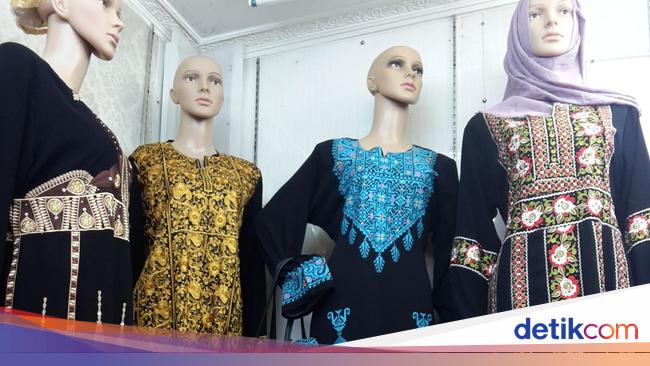 Abaya Bordir Busana  Muslim  yang Banyak Dijual di Tanah  