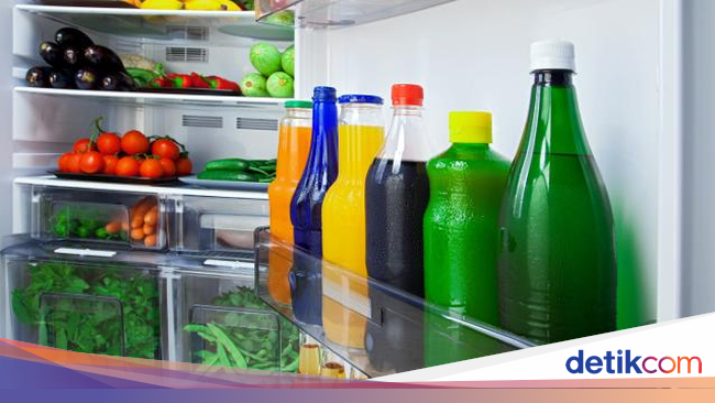 Warga Dubai Taruh Lemari Es untuk Berbagi Makanan Gratis Warga Dubai Taruh Lemari Es untuk Berbagi Makanan Gratis