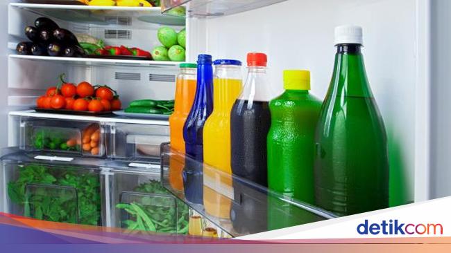 Warga Dubai Taruh Lemari Es untuk Berbagi Makanan Gratis di Bulan Ramadan Warga Dubai Taruh Lemari Es untuk Berbagi Makanan Gratis di Bulan Ramadan