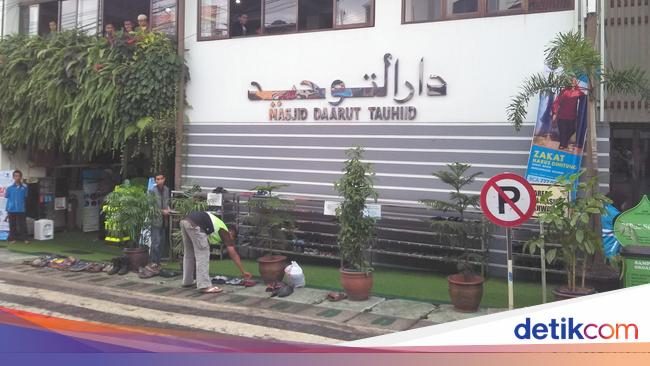 Sakit Ini Pesan Pesan Aa Gym Yang Membuat Santri Menangis Sakit Ini Pesan Pesan Aa Gym Yang Membuat Santri Menangis