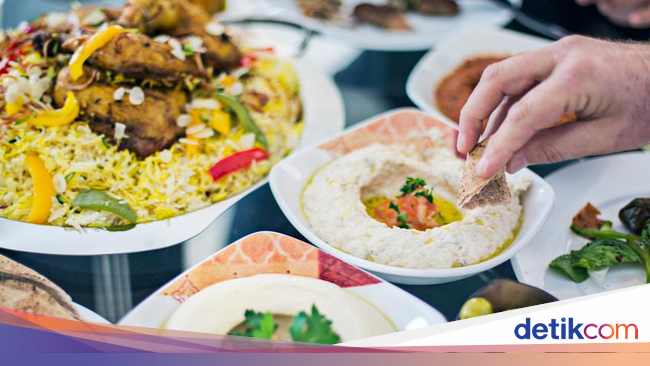 Sepertiga Makanan yang Disajikan Selama Ramadan di Arab 