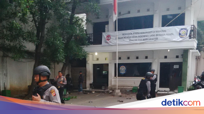 Rusuh di Alun alun iBandungi Begini Suasana Mencekam di 