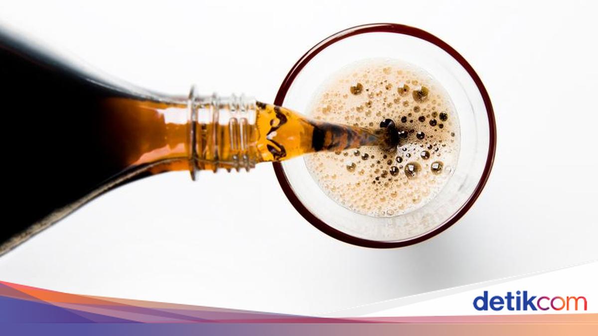 Di Botol Minuman Soda, Ahli Temukan Mikroplastik Beranak Pinak