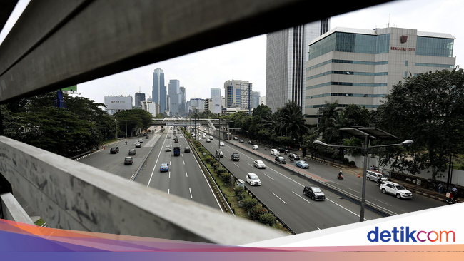 Jalan di Jakarta Masih Lengang Jalan di Jakarta Masih Lengang