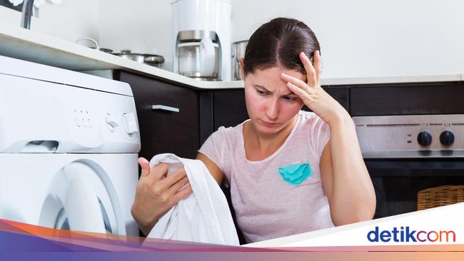  Tips  Merawat  Baju  Putih  agar Warnanya Tidak Berubah Jadi 