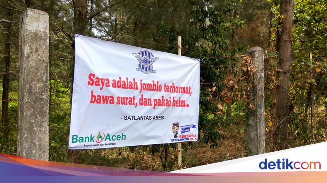 Polisi Di Aceh Besar Pasang Spanduk Lucu Seperti Ini Agar Pemudik Hati Hati