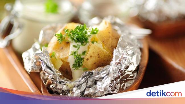 6 Tips Menggunakan Aluminium Foil untuk Makanan agar Tidak Berbahaya