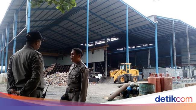 2 Tahun Beroperasi Tanpa Izin Pabrik Baja Di Mojokerto