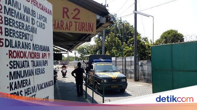 Karyawan Pabrik Kertas Tewas Tertimpa Kertas Pres Seberat ...