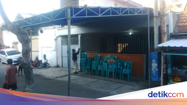 suasana rumah masa kecil freddy budiman di surabaya ada suasana rumah masa kecil freddy budiman di surabaya ada