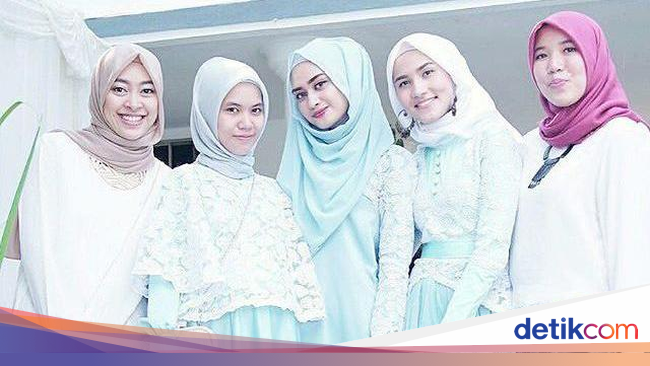 Foto Inspirasi Baju Bridesmaid Untuk Hijabers Dari Selebriti Instagram
