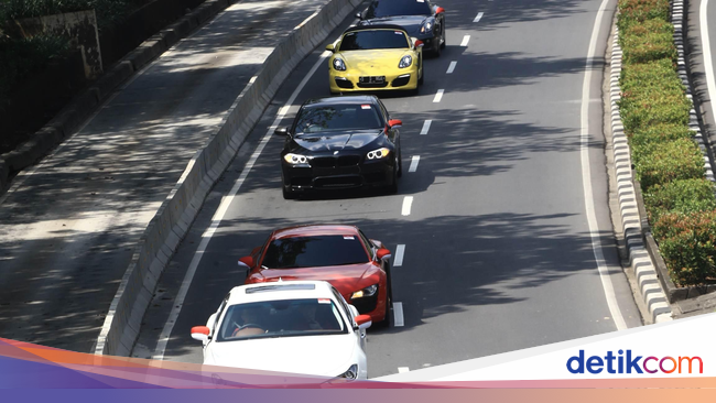 Pajak Impor Naik Harga Mobil Mewah Meningkat 14 