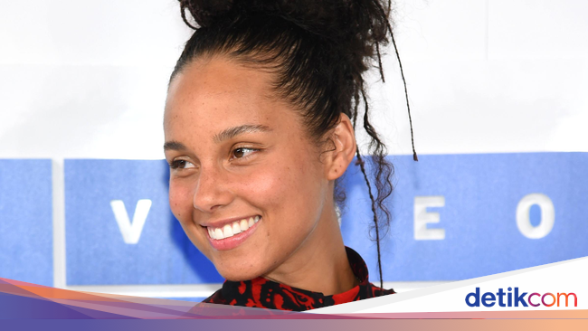 Alicia Keys Larang Anak-anaknya Nonton atau Baca Cerita 