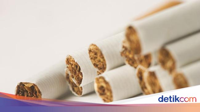 Mulai Tahun 2018 Vatikan Melarang Penuh Penjualan Rokok