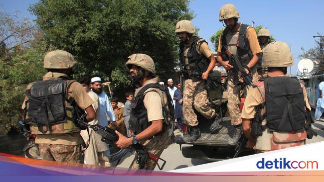 パキスタン空爆、アフガニスタン国境に直撃、46人死亡
