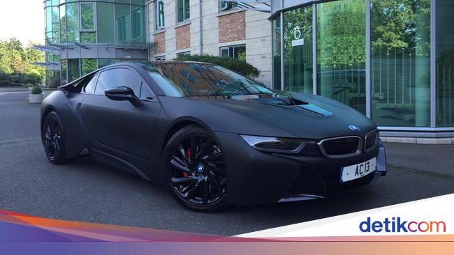 Warna Mobil I8 Sama Bikin Pemain Leicester City Kebingungan