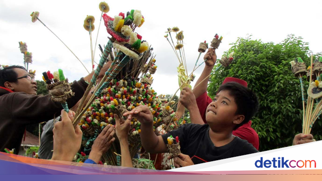 Gerebeg Besar Peringati Idul Adha