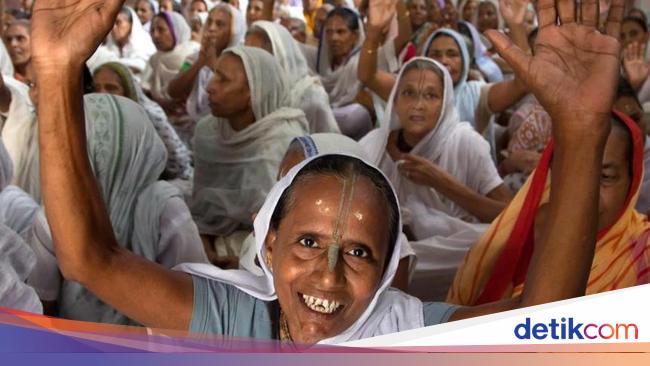 Foto Mengintip Kota Janda