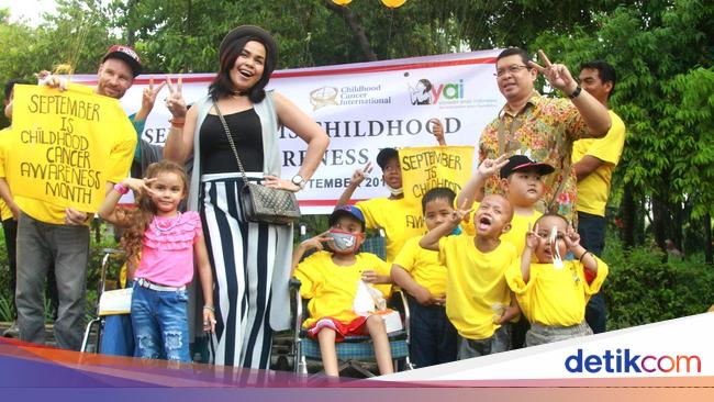 Aksi Sosial Melaney Ricardo Untuk Anak-anak Penderita Kanker