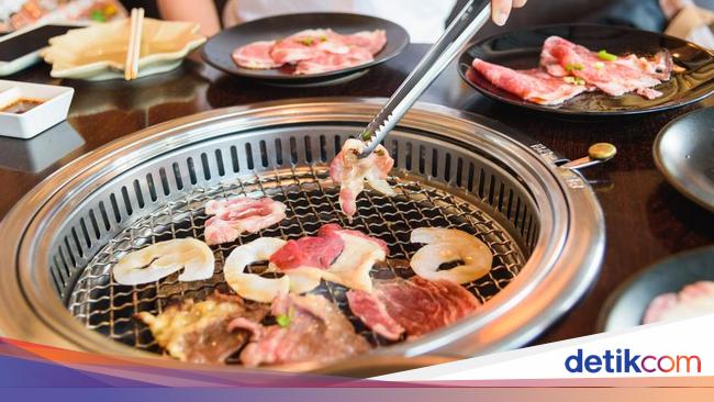 Yakiniku Memanggang Sendiri Daging dengan Bumbu Jepang Yakiniku Memanggang Sendiri Daging dengan Bumbu Jepang