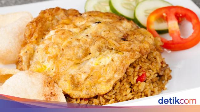  Nasi  Goreng  Jawa Berbumbu Sambal Ulek  yang Gurih Pedas