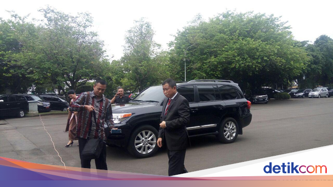 Ke Istana Jelang Pelantikan Menteri ESDM, Jonan: Saya 