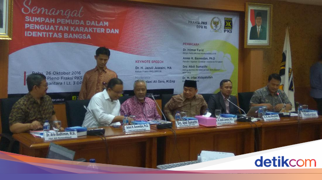 Anies Baswedan: Bahasa Indonesia Terobosan Jenius 1928 Anies Baswedan: Bahasa Indonesia Terobosan Jenius 1928