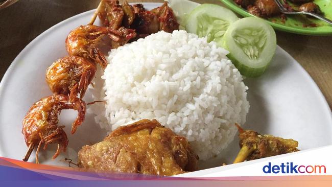 RM Aroma: Empuk Gurih Ayam Goreng dan Burung Marlon Bumbu 