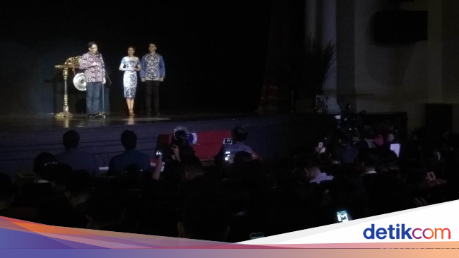 Buka Malam Final Koko Cici, Djarot: Walaupun Berbeda, Kita 