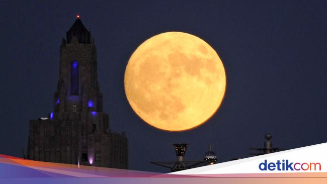 Fenomena Supermoon 1 Agustus, Ini Sunnah saat Melihat Bulan Purnama